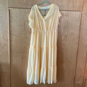 Beautiful flowing yellow dress  new with tags. Size 2X (20w/22w)